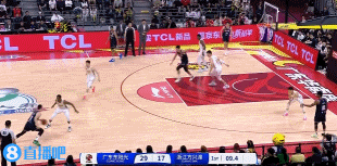 j9九游会官方登录时间刚刚好！贝兹利弧顶接胡明轩回传 扬手飙中加长准压哨三分