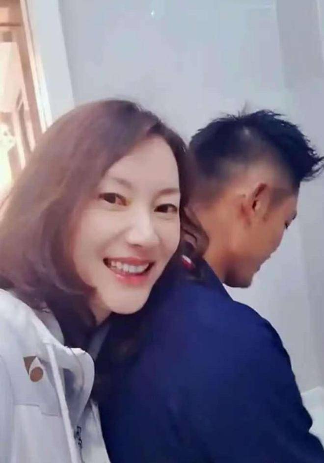 为打网球铺路，林丹儿子放弃中国国籍？林丹回应，官宣重要决定