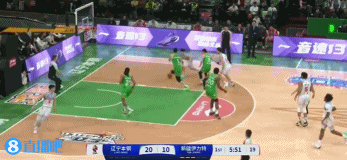 九游会·j9官方网站这大肘子👀艾孜买提篮下一肘打到奥利弗肚子上篮打进