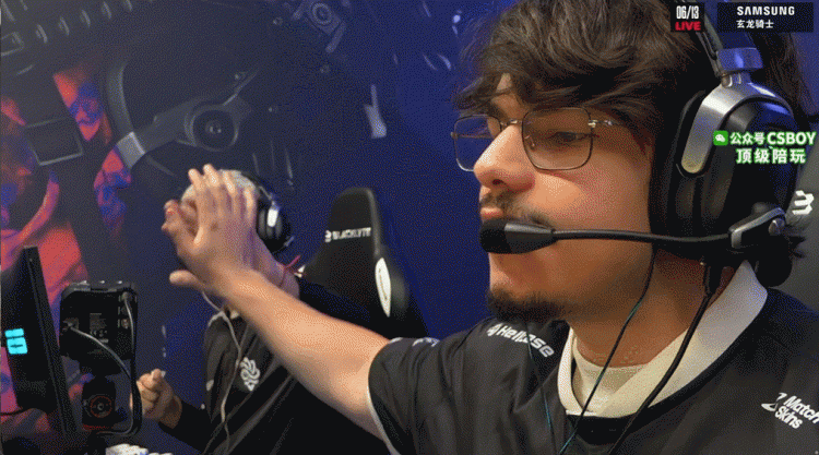 j9九游会老哥俱乐部交流🎮GOAT回归！s1mple大狙狂杀口吐莲花 FaZe战胜Legacy即将晋级